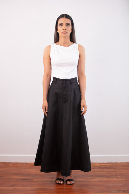 High-waisted long Skirt, front pockets, full skirt, structured waistband, bespoke button, quality heavy weight Linen. Colour Black.