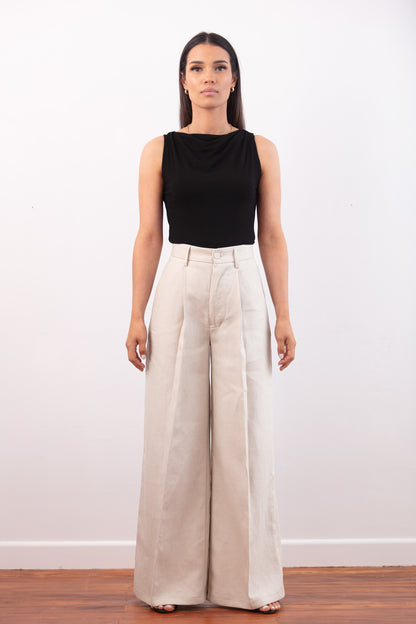 The High-waisted Linen Trousers